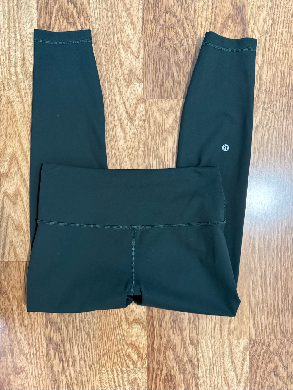 Lululemon dark green Wunder Train Hi-Rise Leggings size 10